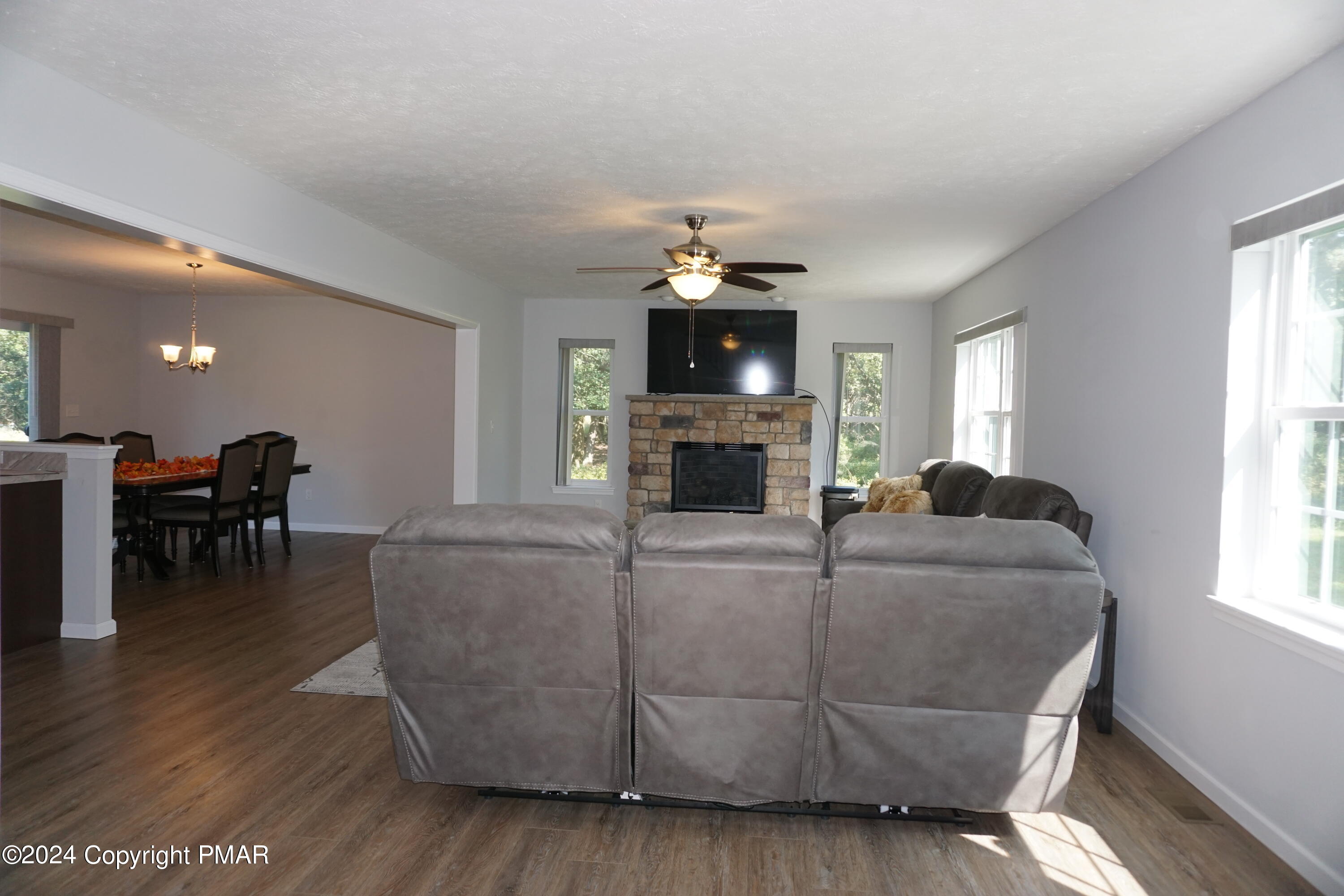 1230 Mathews Drive, Blakeslee, Pennsylvania image 3