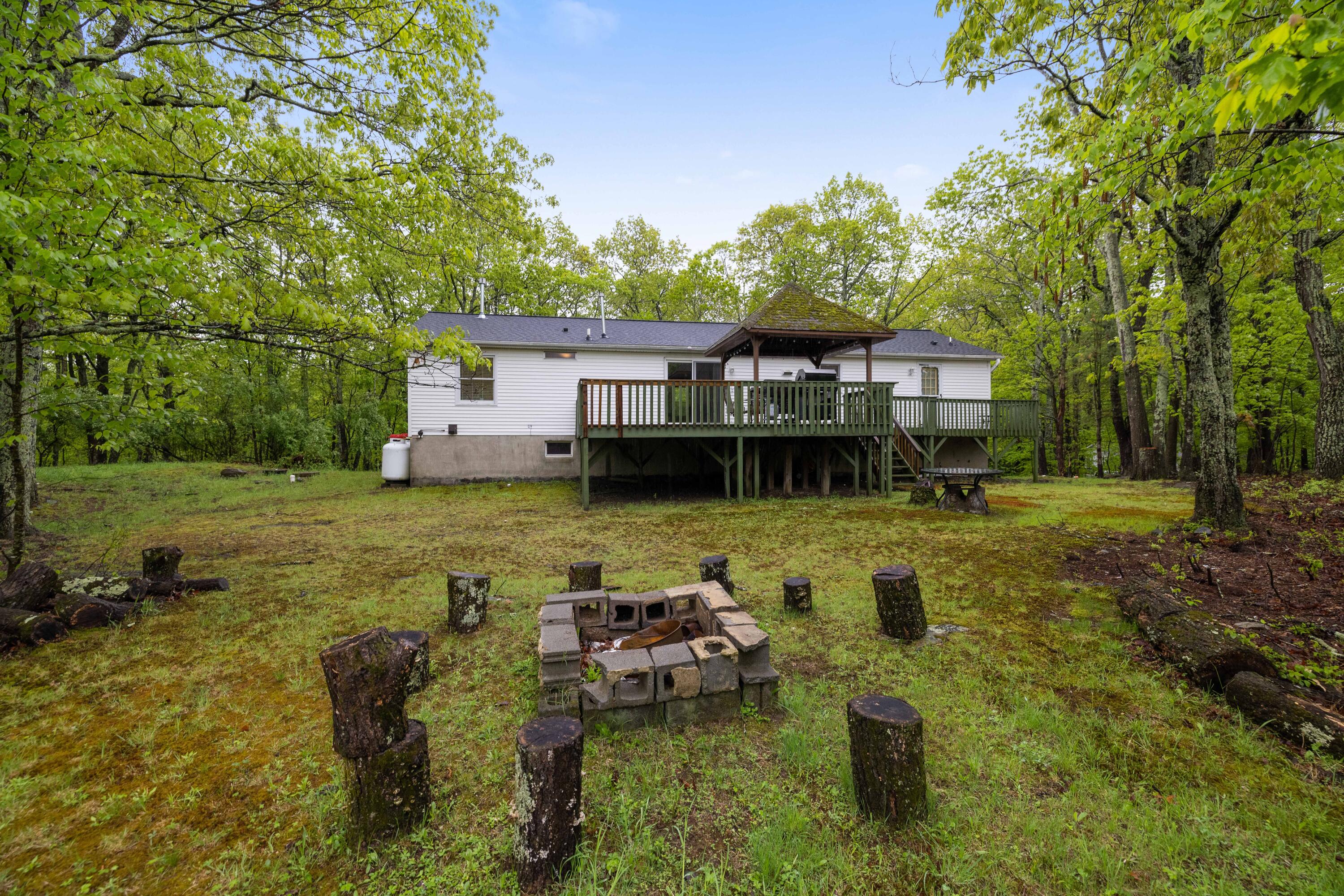 198 Castle Drive, East Stroudsburg, Pennsylvania image 42