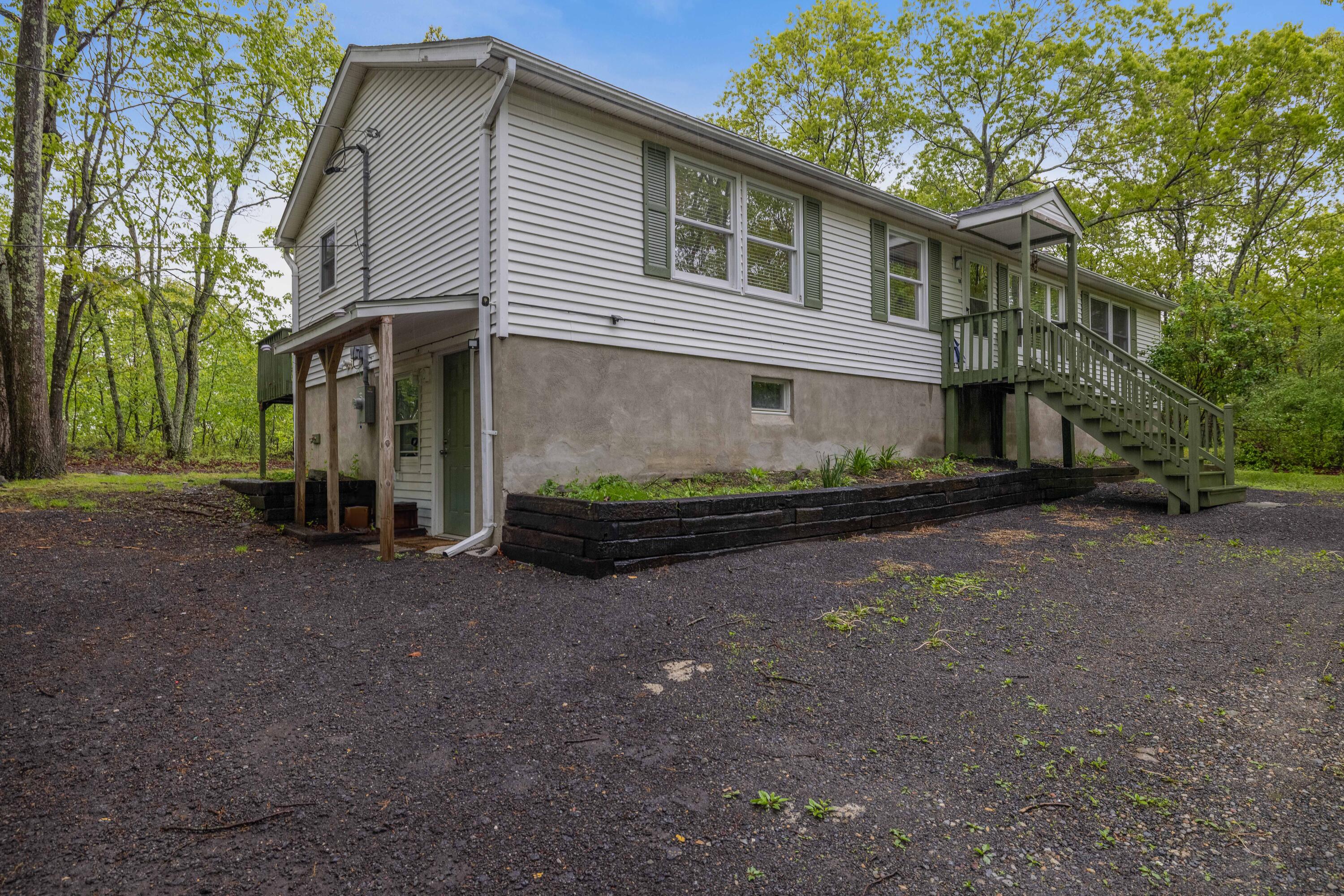 198 Castle Drive, East Stroudsburg, Pennsylvania image 40