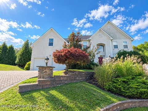 Homes For Sale - 207 Center Valley Court<br/> Monroe County, East Stroudsburg, PA 18302