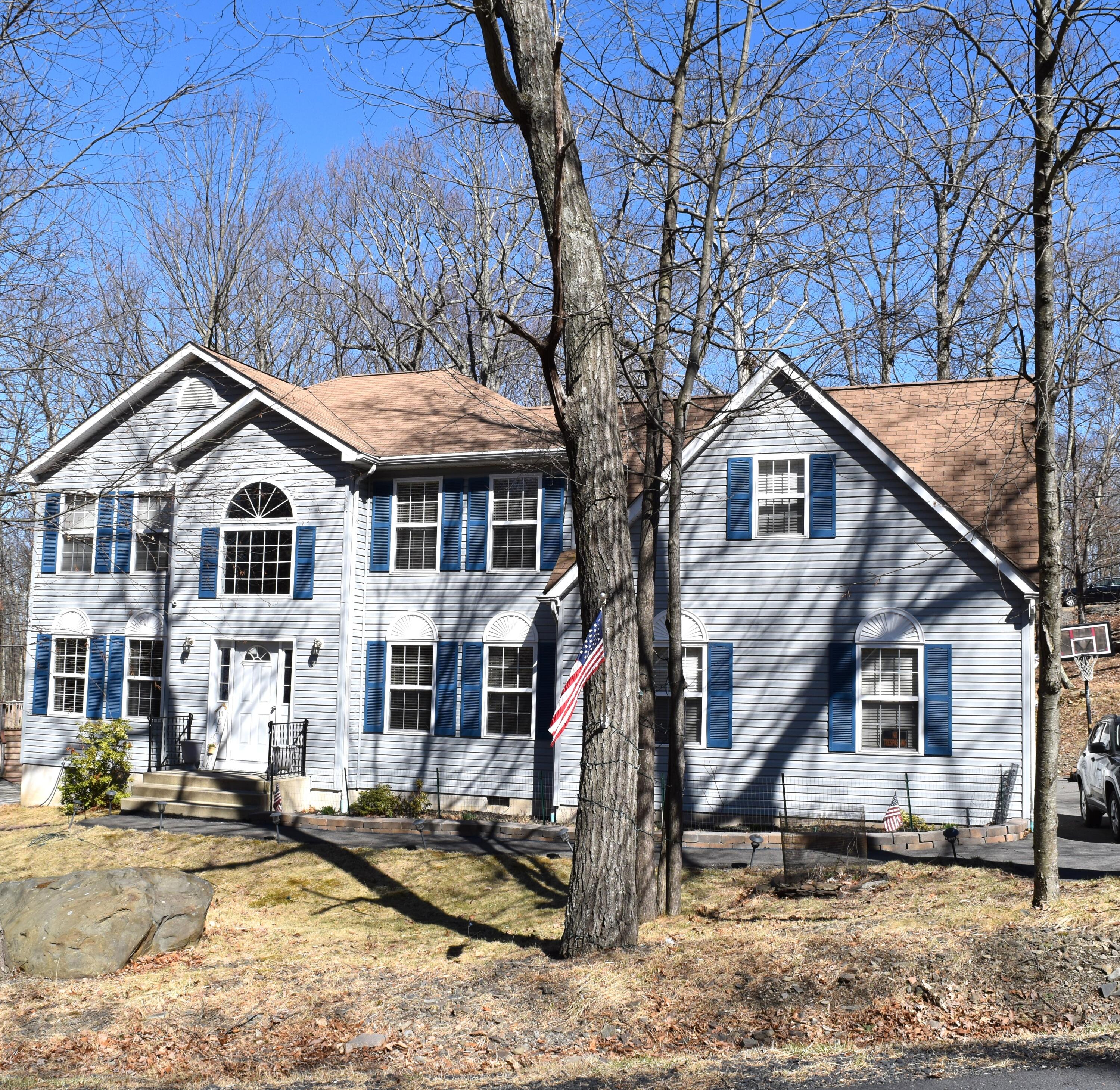 3441 Crestwood Drive, East Stroudsburg, Pennsylvania image 2