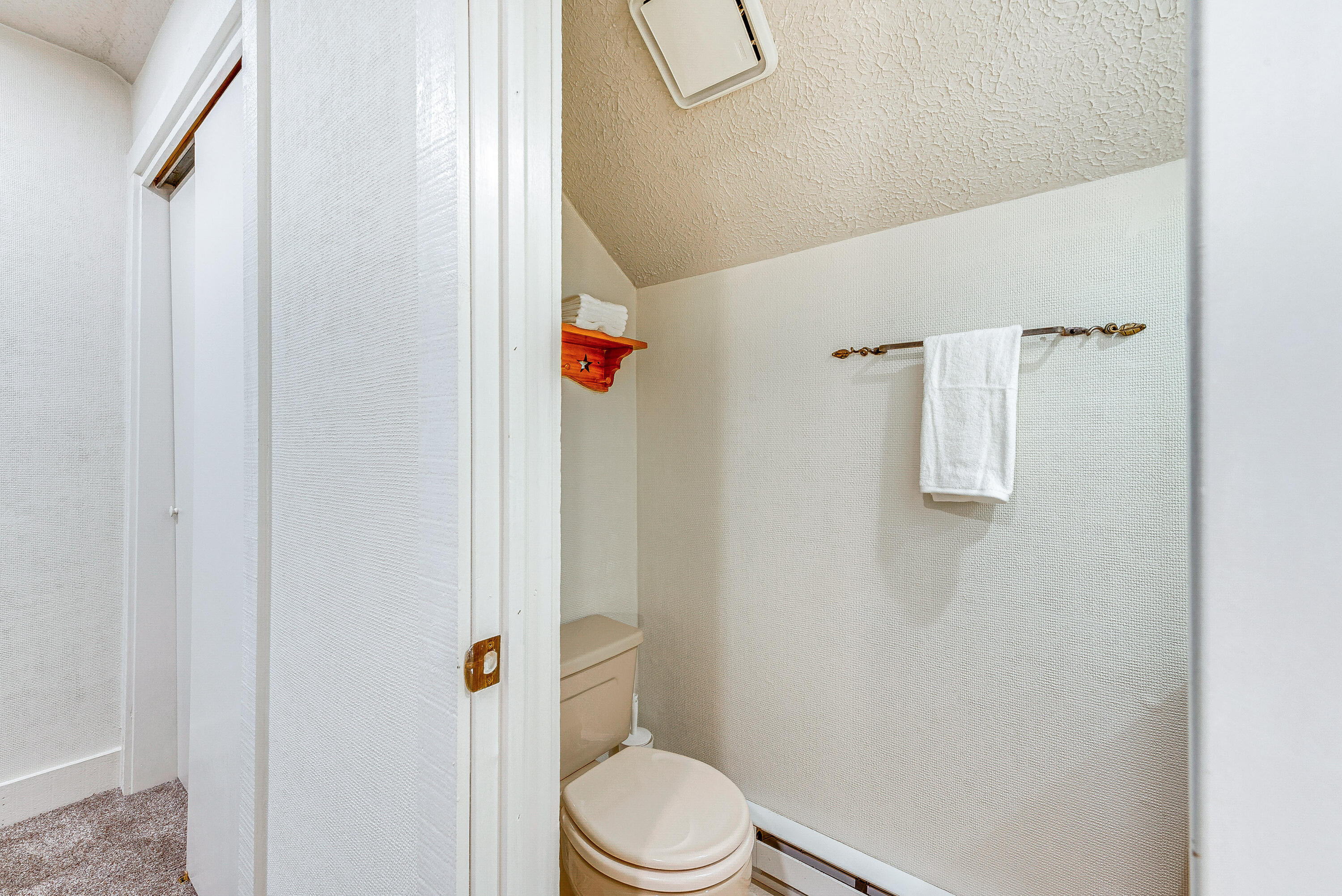 66 Snow Ridge Circle, Lake Harmony, Pennsylvania image 22