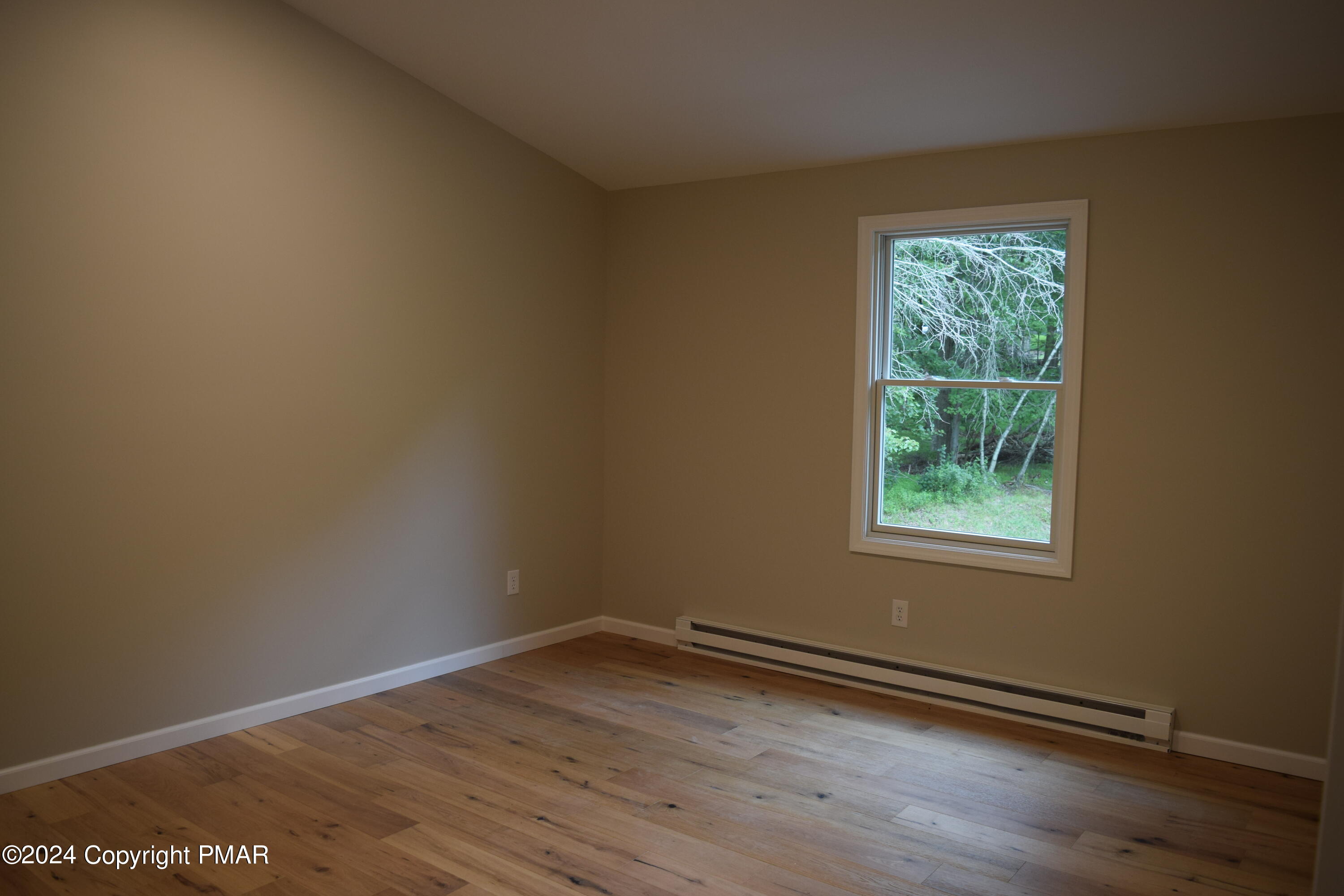 1183 Falls Road, Bushkill, Pennsylvania image 15
