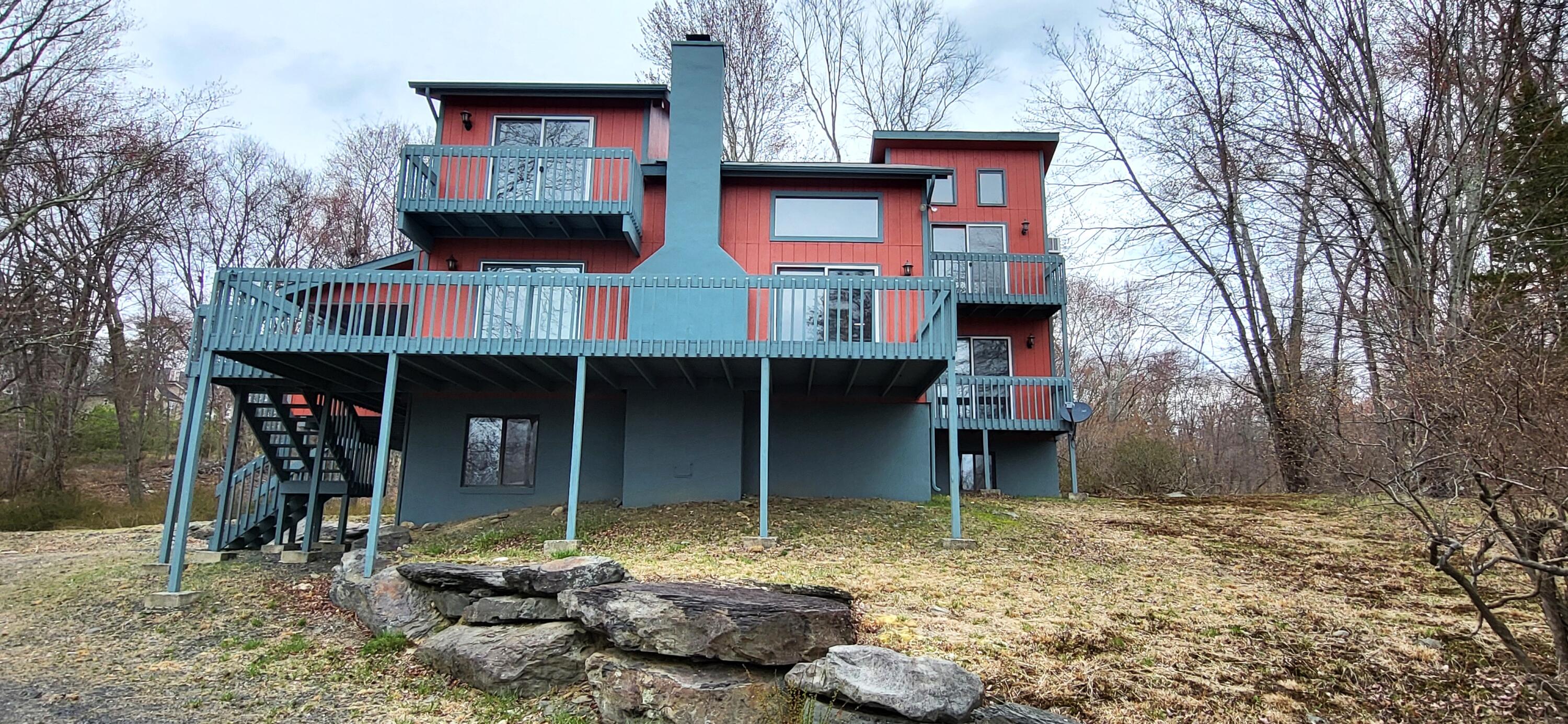 1142 Yorkshire Lane, Bushkill, Pennsylvania image 1
