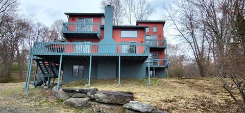 1142 Yorkshire Lane Bushkill PA 18324
