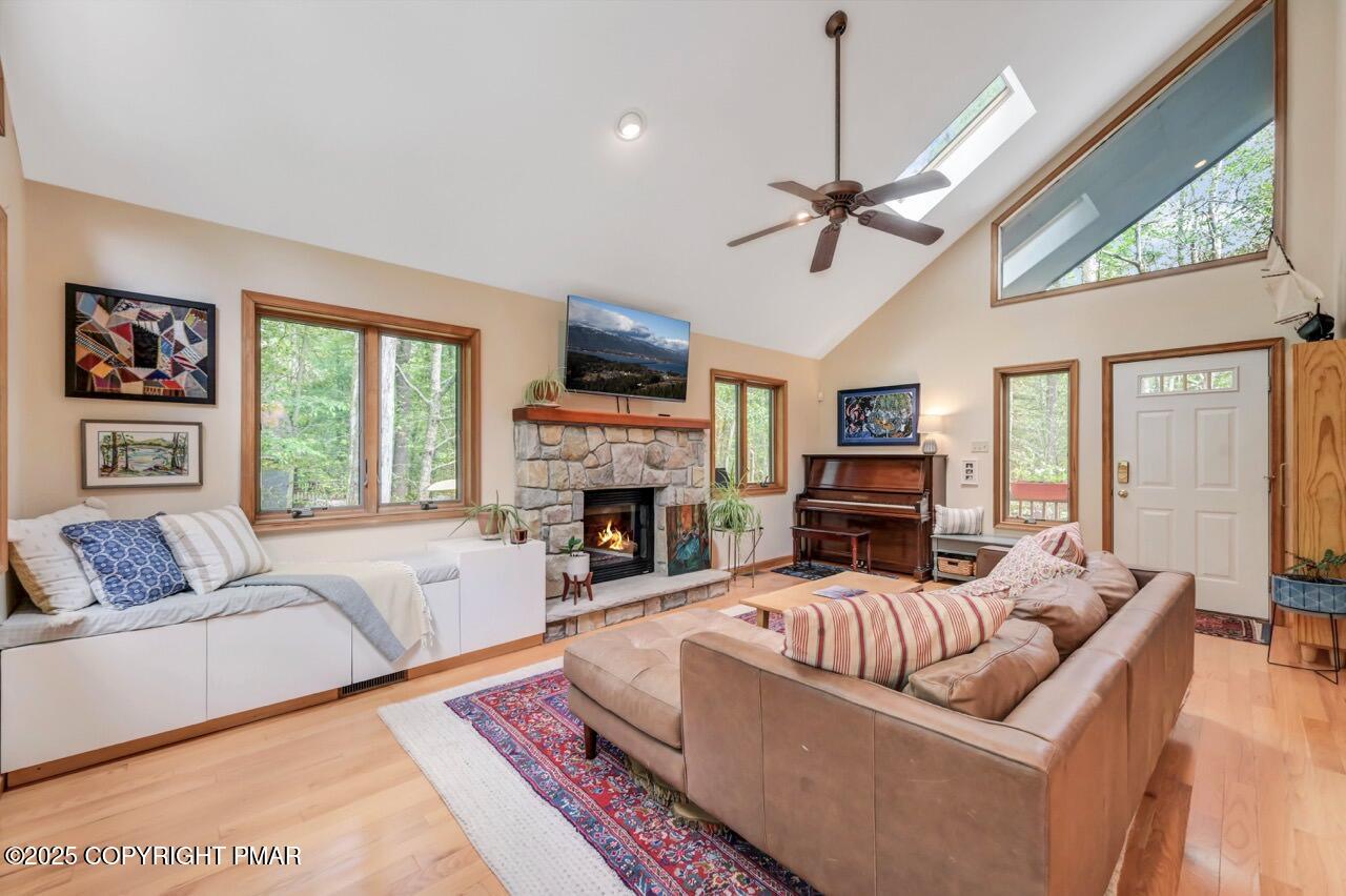 5581 Woodland Avenue