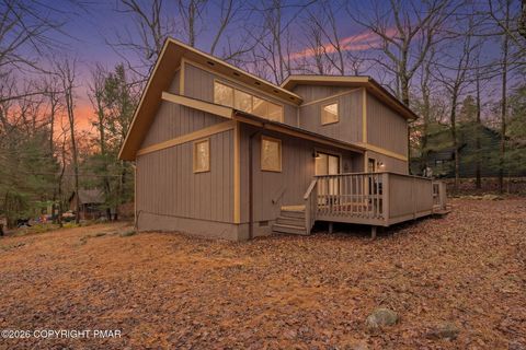 81 Split Rock Road Lake Harmony PA 18624