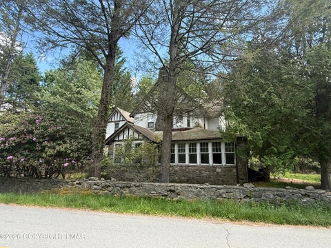 Homes For Sale - 33 Knox Street<br/> Mount Pocono, PA 18344