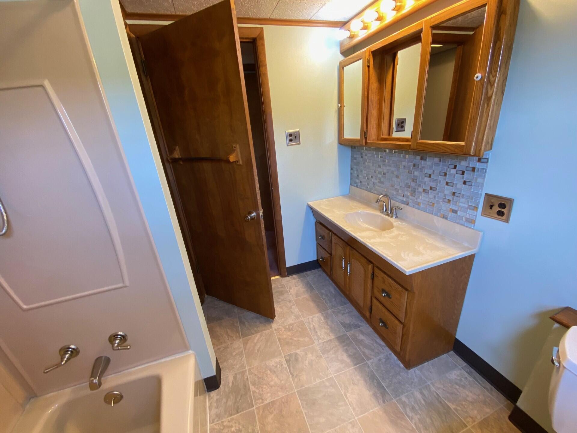 6 E Columbus Avenue, Nesquehoning, Pennsylvania image 31