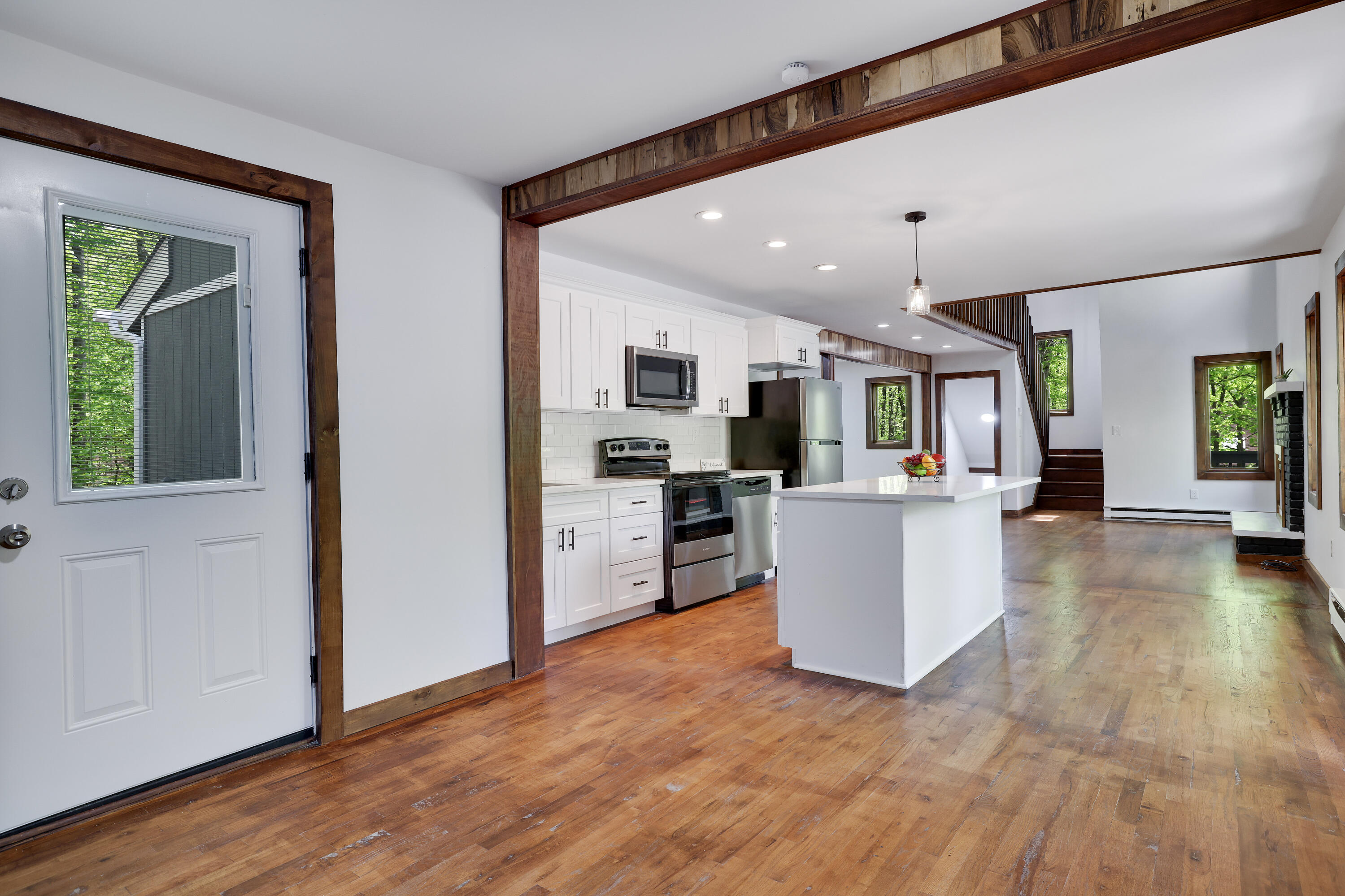 8210 Pine Grove Drive, East Stroudsburg, Pennsylvania image 13