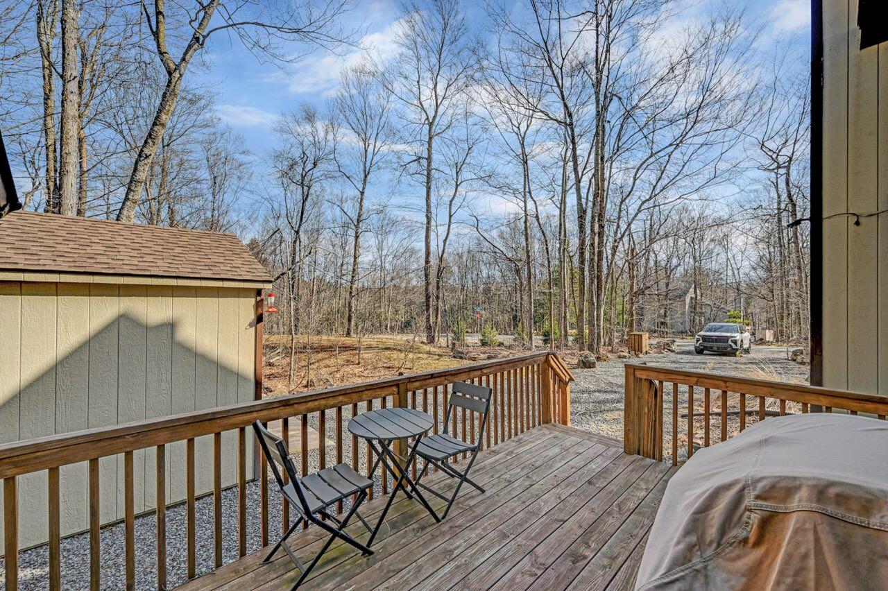 1422 Redwood Terrace, Pocono Pines, Pennsylvania image 25