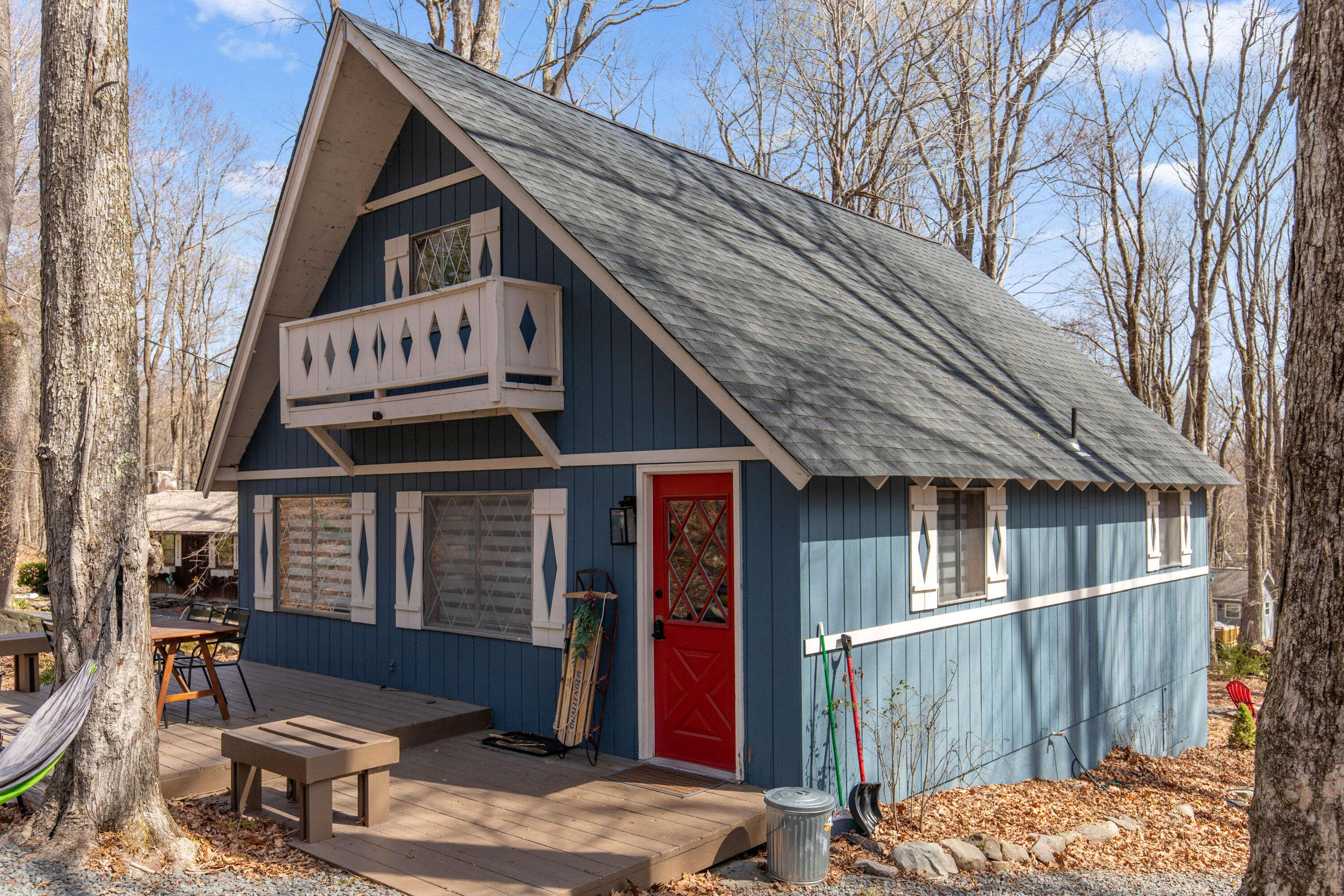 1475 Lake Lane, Pocono Lake, Pennsylvania image 3