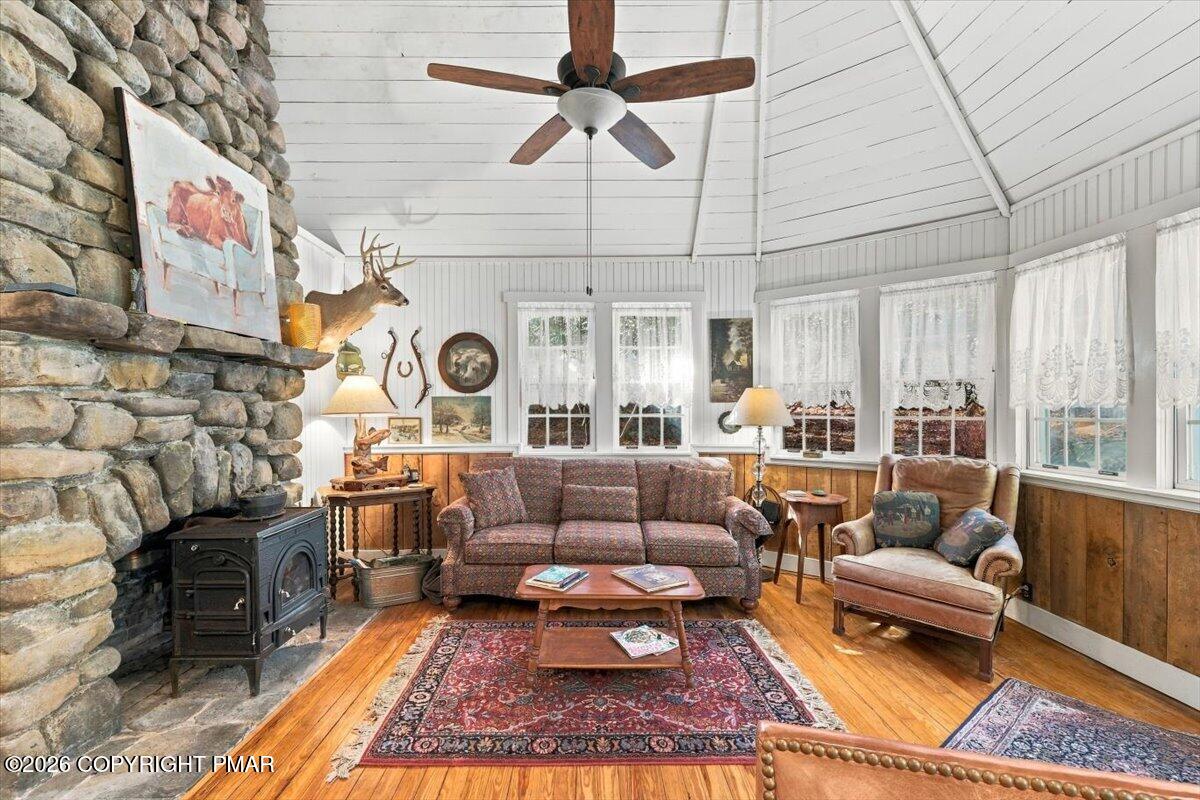 686 Lenape Lane