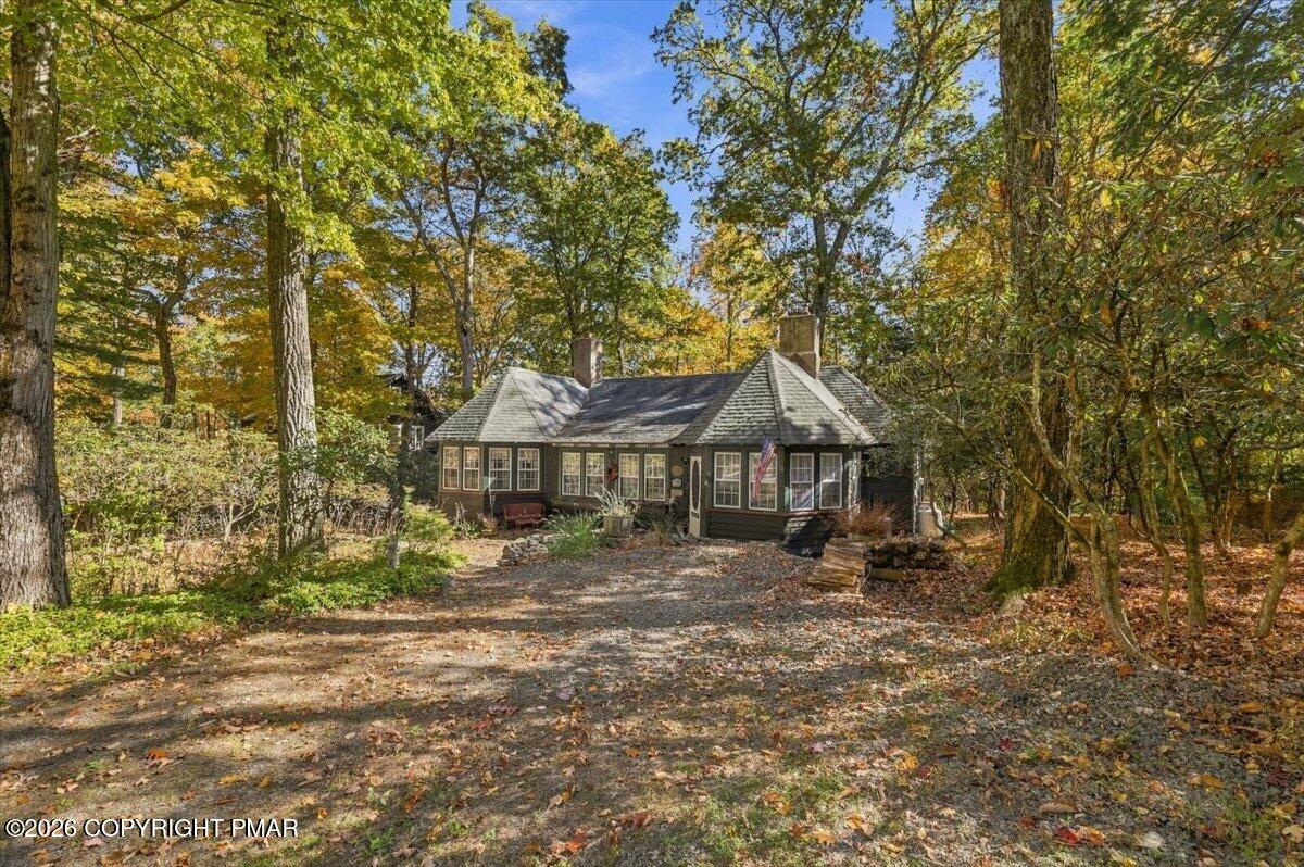 686 Lenape Lane