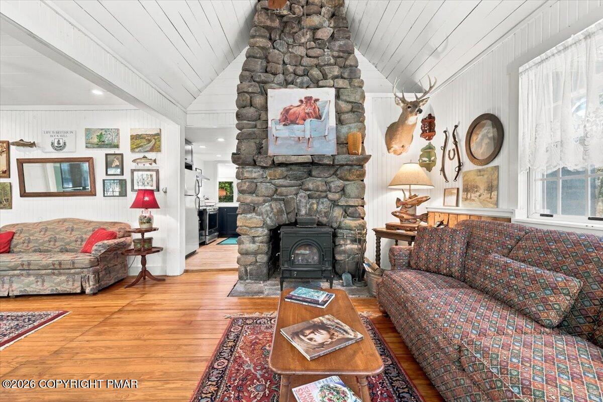 686 Lenape Lane