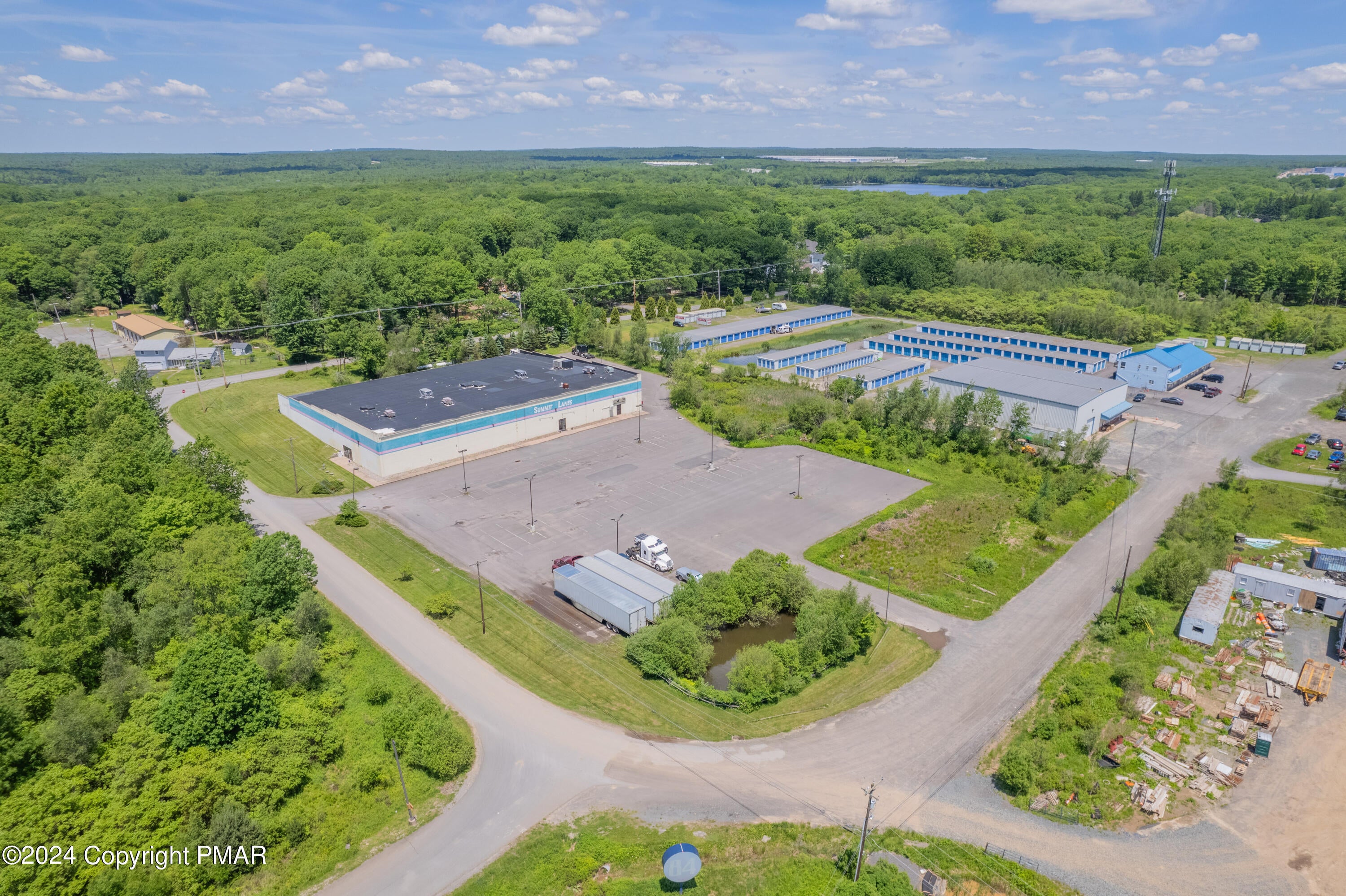 5357 Development Park Dr, Pocono Summit, PA 18346