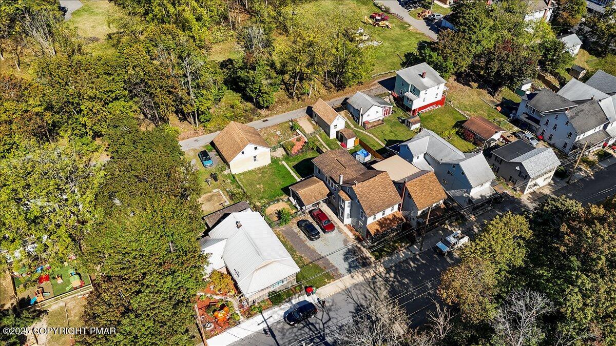 Lehighton, Pennsylvania 18235, United States, 4 Bedrooms Bedrooms, ,2 BathroomsBathrooms,Residential,Active,224075