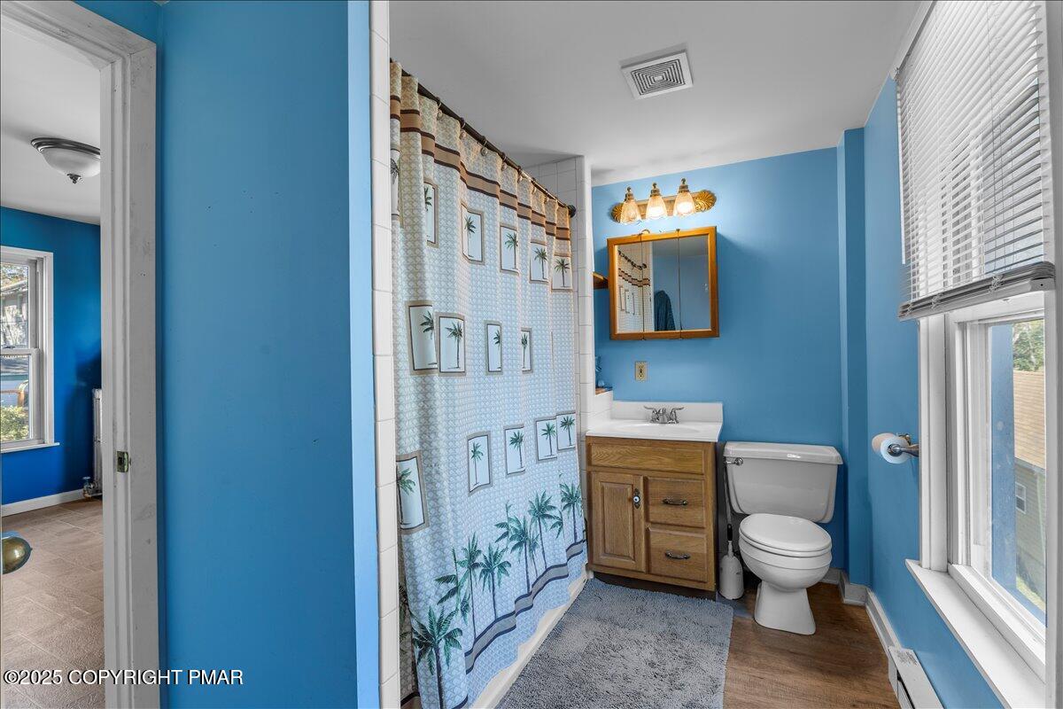 Lehighton, Pennsylvania 18235, United States, 4 Bedrooms Bedrooms, ,2 BathroomsBathrooms,Residential,Active,224075