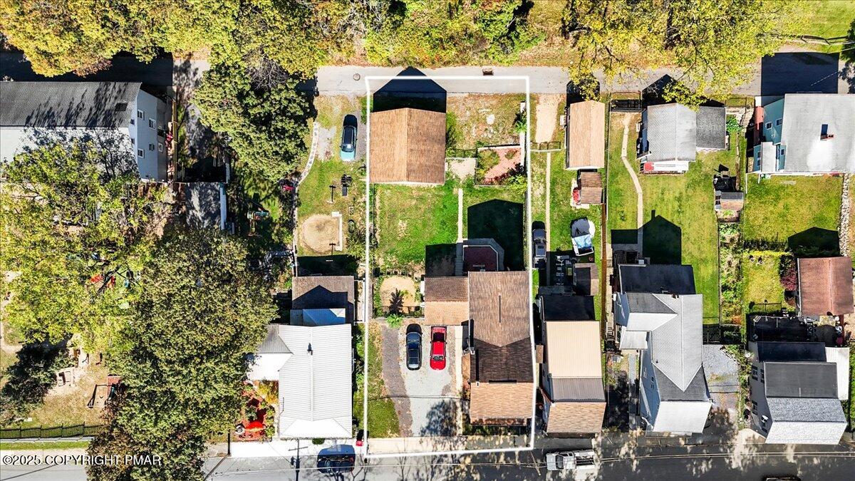 Lehighton, Pennsylvania 18235, United States, 4 Bedrooms Bedrooms, ,2 BathroomsBathrooms,Residential,Active,224075