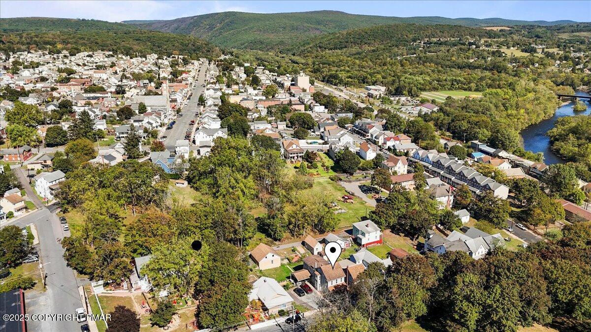 Lehighton, Pennsylvania 18235, United States, 4 Bedrooms Bedrooms, ,2 BathroomsBathrooms,Residential,Active,224075