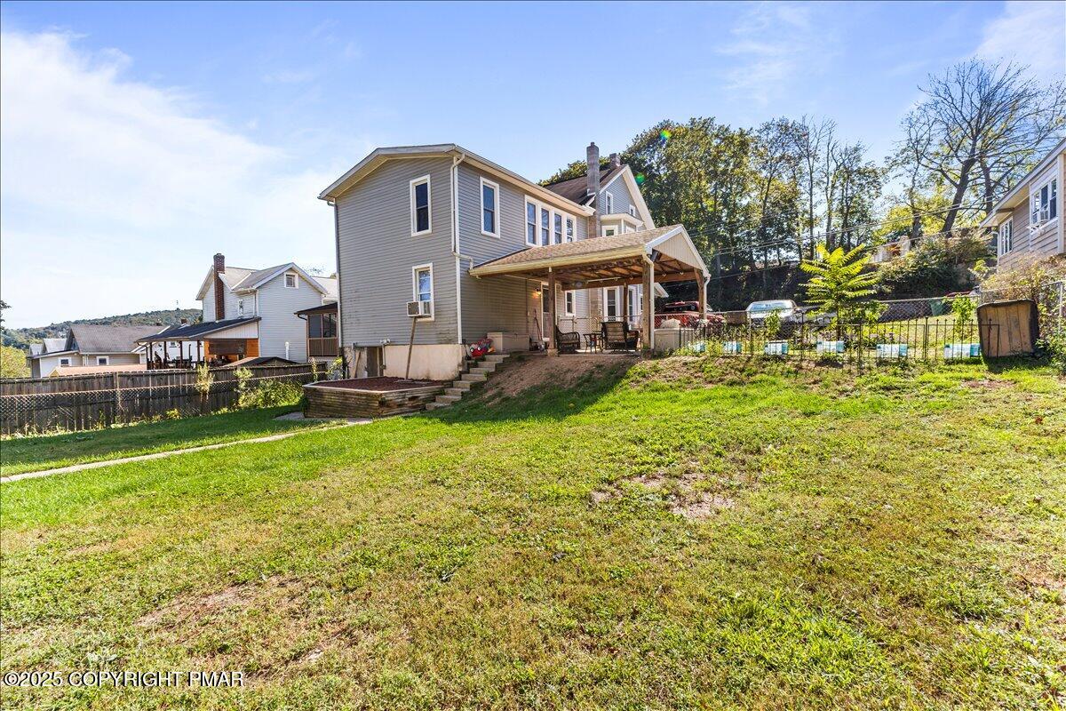 Lehighton, Pennsylvania 18235, United States, 4 Bedrooms Bedrooms, ,2 BathroomsBathrooms,Residential,Active,224075