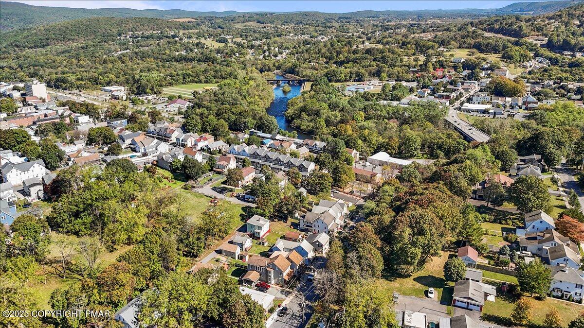 Lehighton, Pennsylvania 18235, United States, 4 Bedrooms Bedrooms, ,2 BathroomsBathrooms,Residential,Active,224075