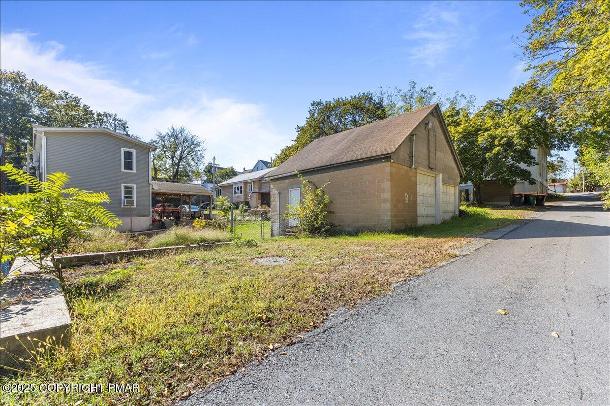 Lehighton, Pennsylvania 18235, United States, 4 Bedrooms Bedrooms, ,2 BathroomsBathrooms,Residential,Active,224075