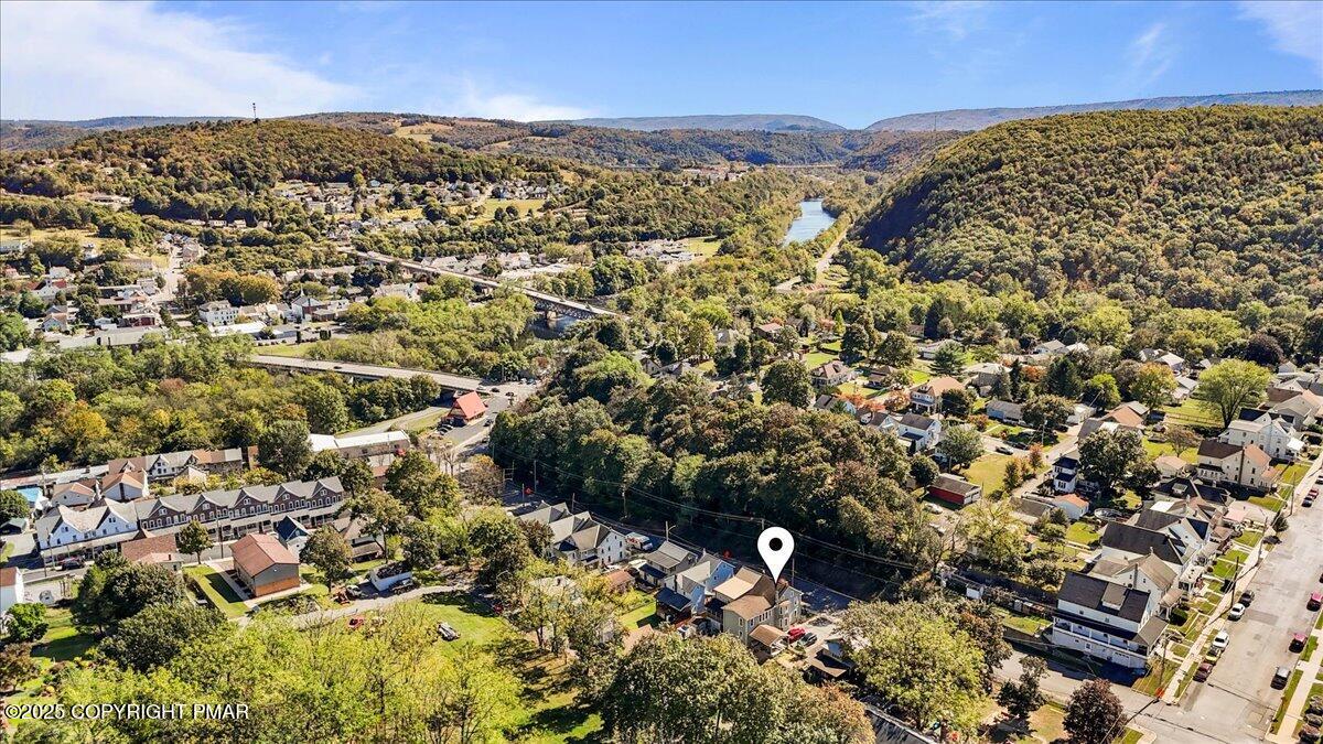 Lehighton, Pennsylvania 18235, United States, 4 Bedrooms Bedrooms, ,2 BathroomsBathrooms,Residential,Active,224075