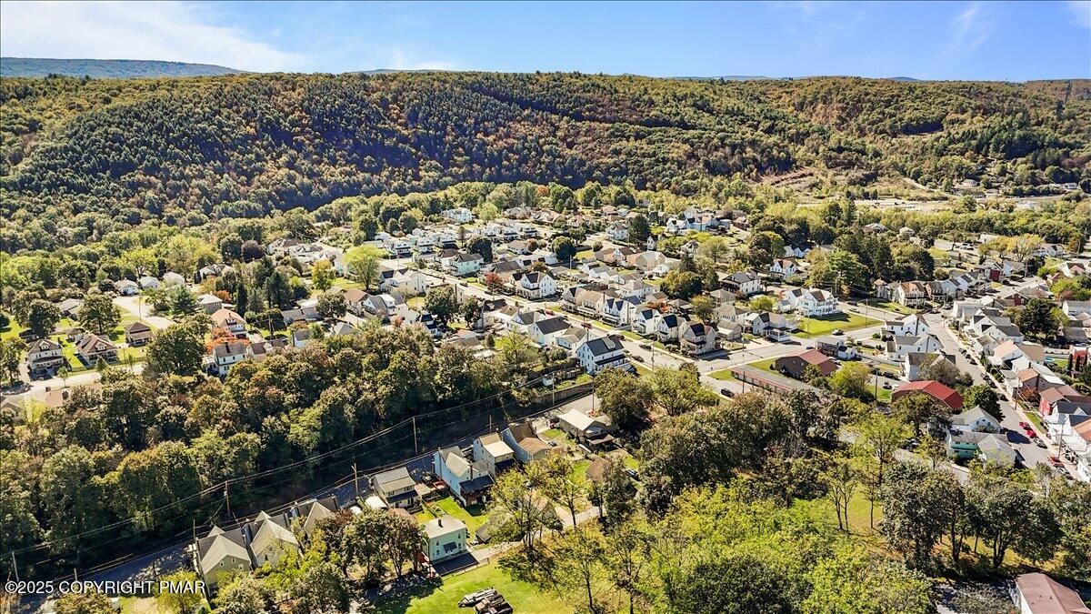 Lehighton, Pennsylvania 18235, United States, 4 Bedrooms Bedrooms, ,2 BathroomsBathrooms,Residential,Active,224075