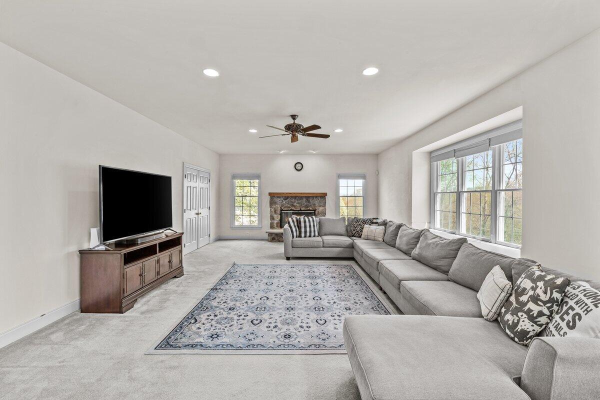 250 Great Bear Way, East Stroudsburg, Pennsylvania image 10