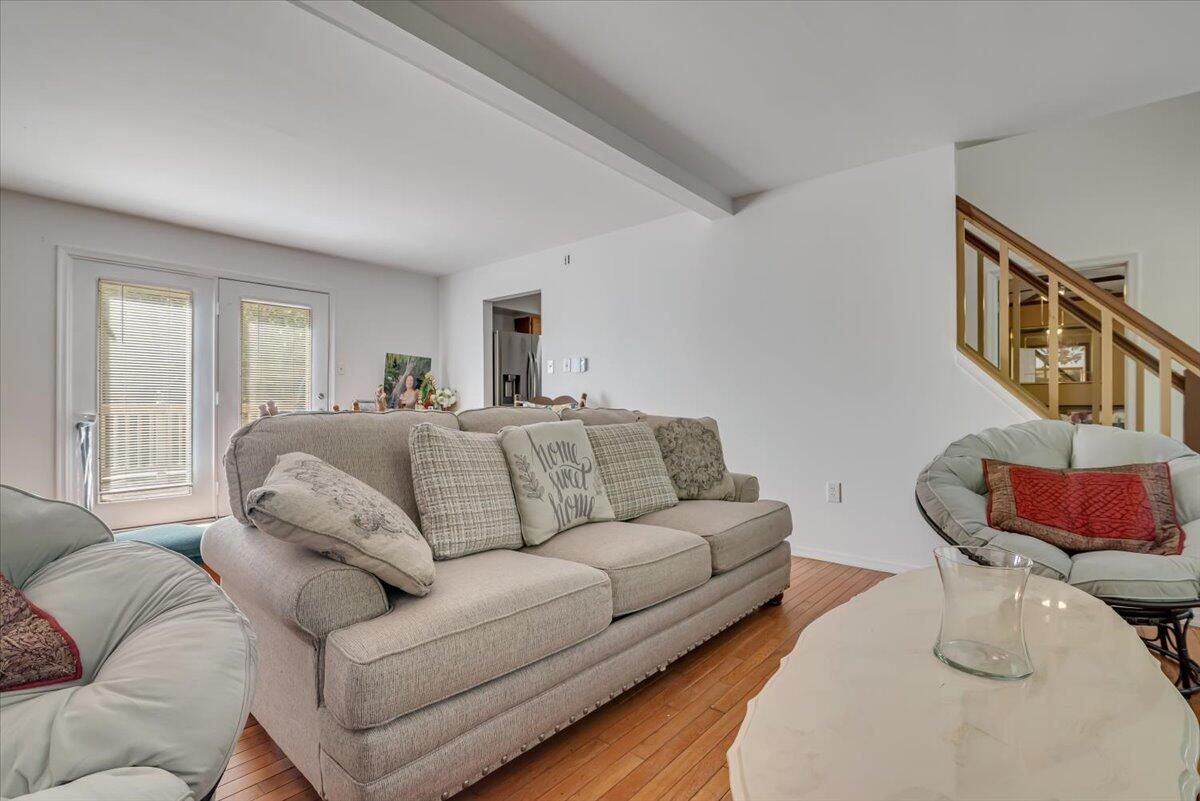 1281 Winding Way