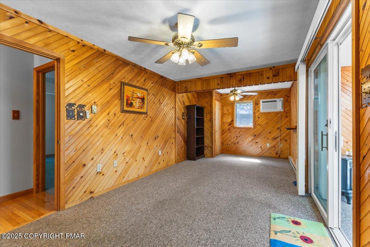 Blakeslee, Pennsylvania 18610, United States, 3 Bedrooms Bedrooms, ,2 BathroomsBathrooms,Residential,Active,202045