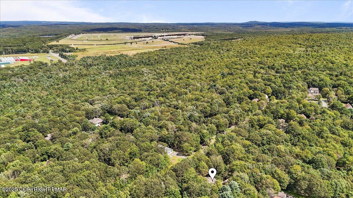 Blakeslee, Pennsylvania 18610, United States, 3 Bedrooms Bedrooms, ,2 BathroomsBathrooms,Residential,Active,202045