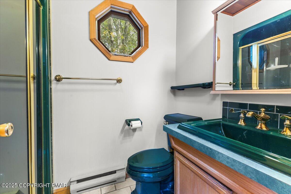 Blakeslee, Pennsylvania 18610, United States, 3 Bedrooms Bedrooms, ,2 BathroomsBathrooms,Residential,Active,202045