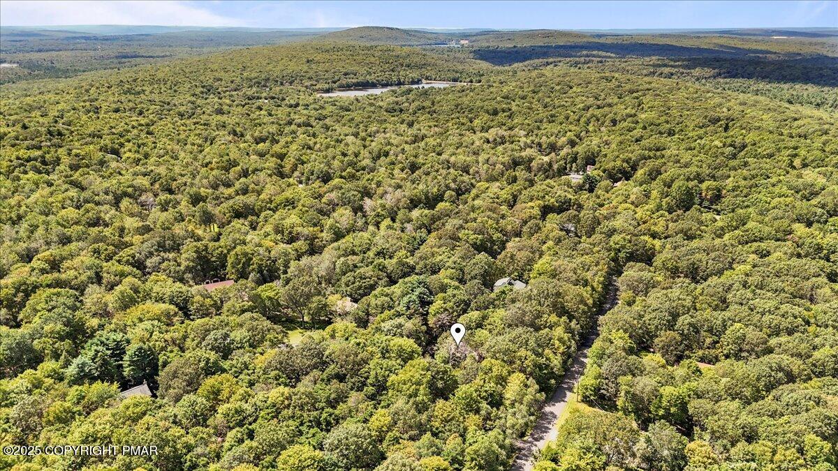 Blakeslee, Pennsylvania 18610, United States, 3 Bedrooms Bedrooms, ,2 BathroomsBathrooms,Residential,Active,202045