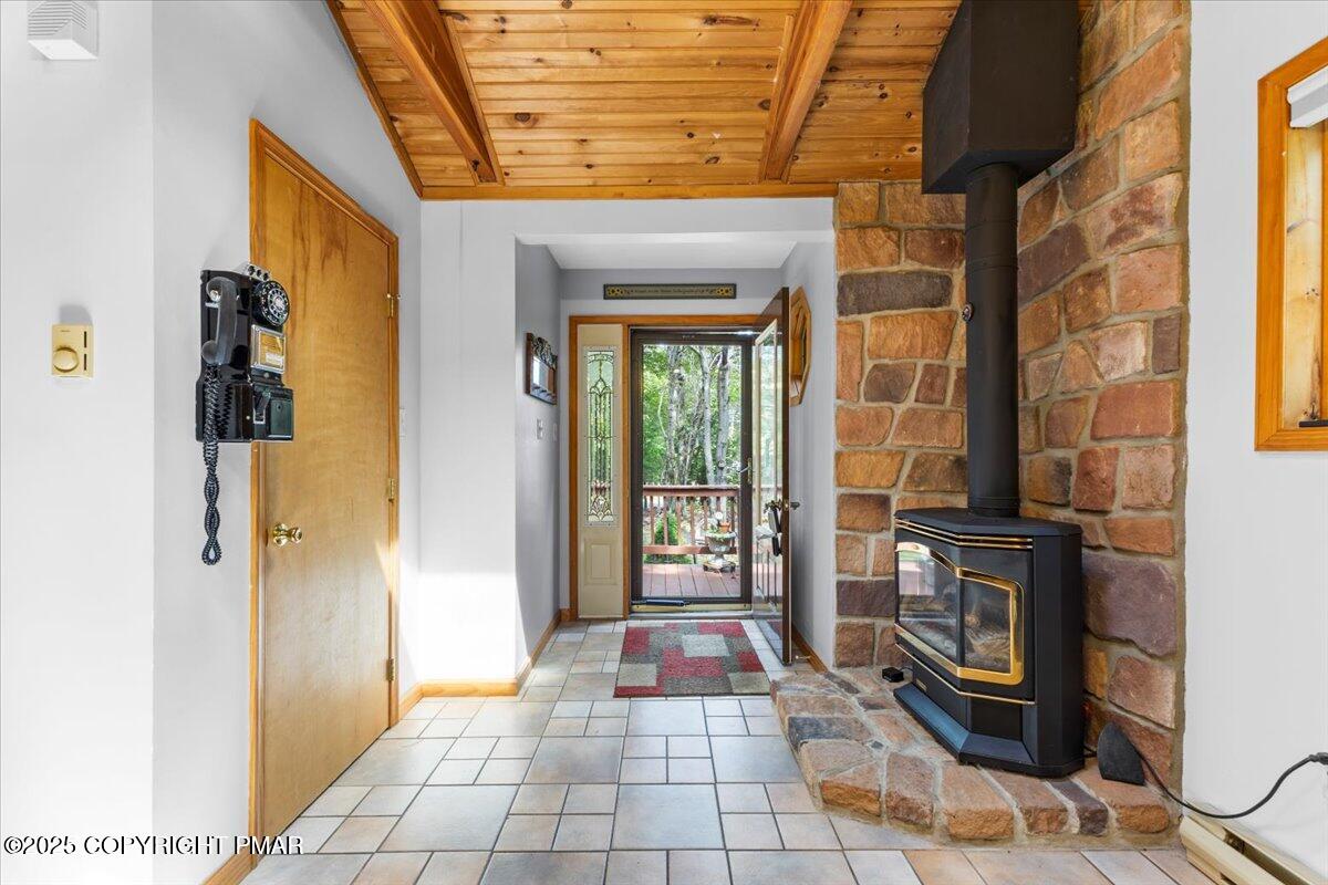 Blakeslee, Pennsylvania 18610, United States, 3 Bedrooms Bedrooms, ,2 BathroomsBathrooms,Residential,Active,202045