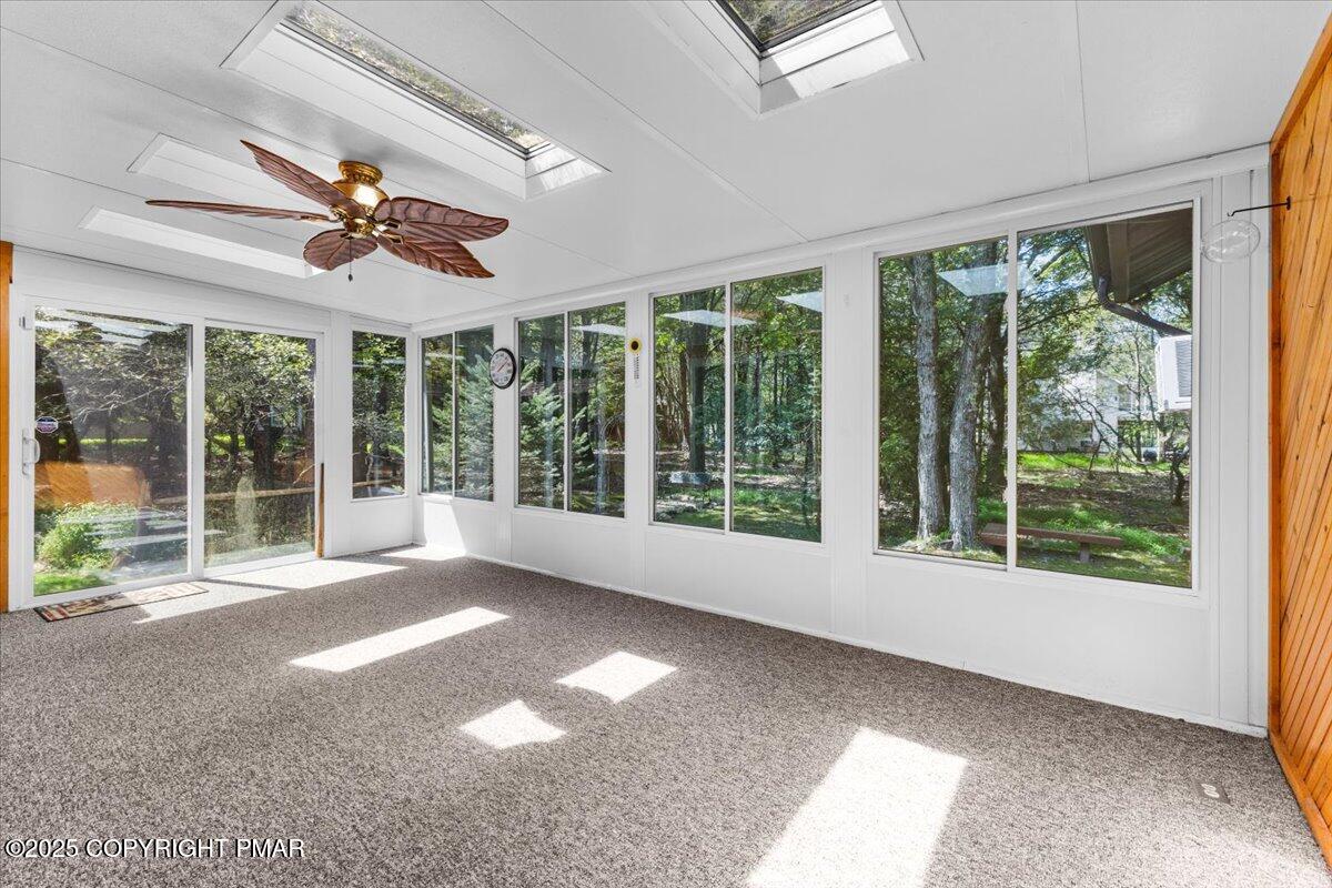 Blakeslee, Pennsylvania 18610, United States, 3 Bedrooms Bedrooms, ,2 BathroomsBathrooms,Residential,Active,202045