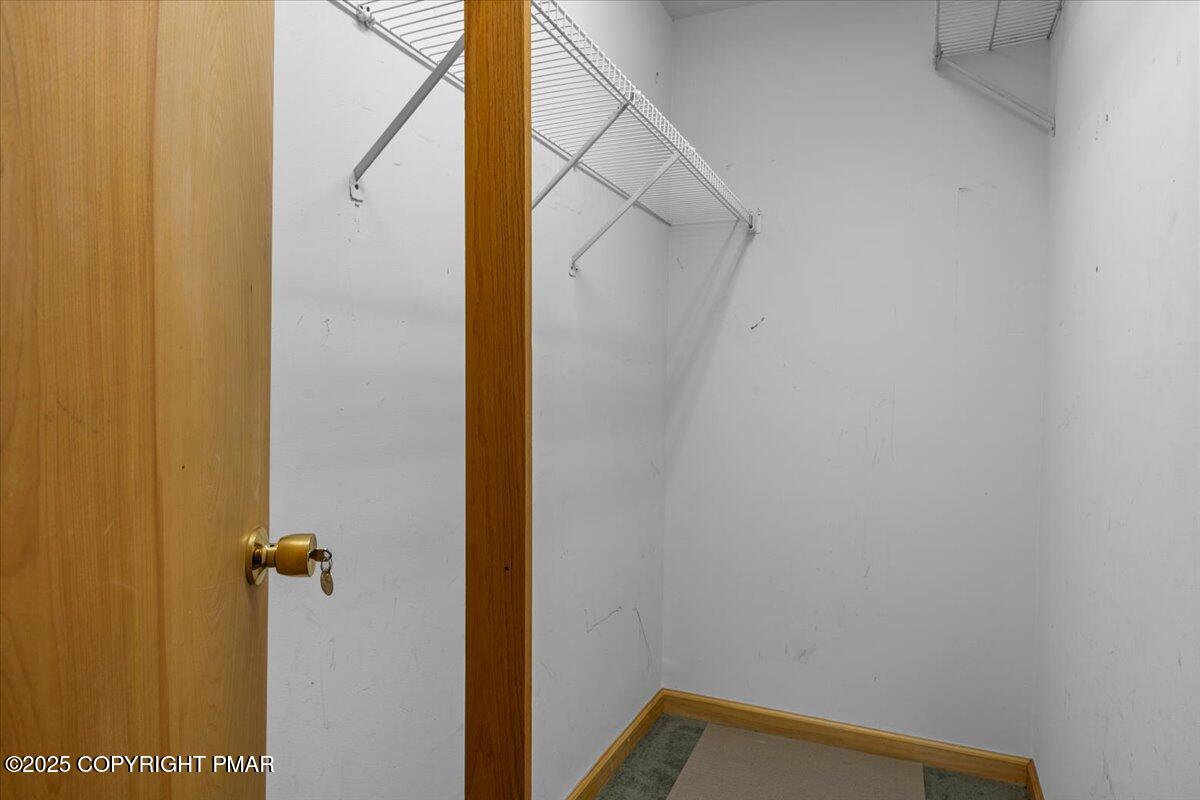 Blakeslee, Pennsylvania 18610, United States, 3 Bedrooms Bedrooms, ,2 BathroomsBathrooms,Residential,Active,202045