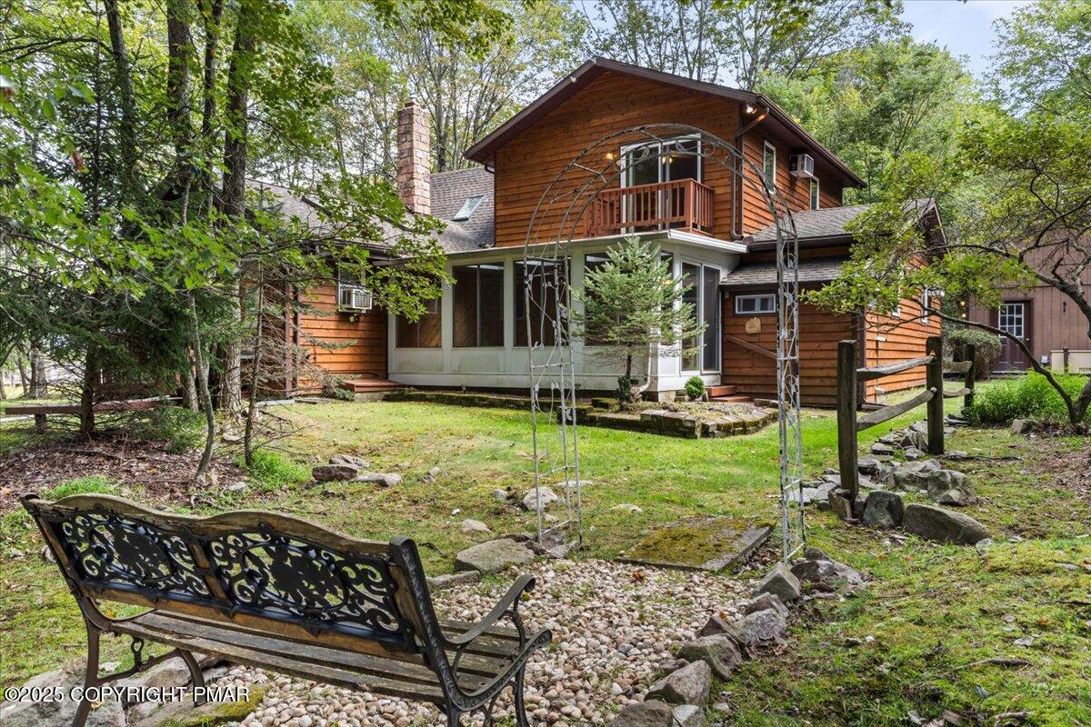 Blakeslee, Pennsylvania 18610, United States, 3 Bedrooms Bedrooms, ,2 BathroomsBathrooms,Residential,Active,202045