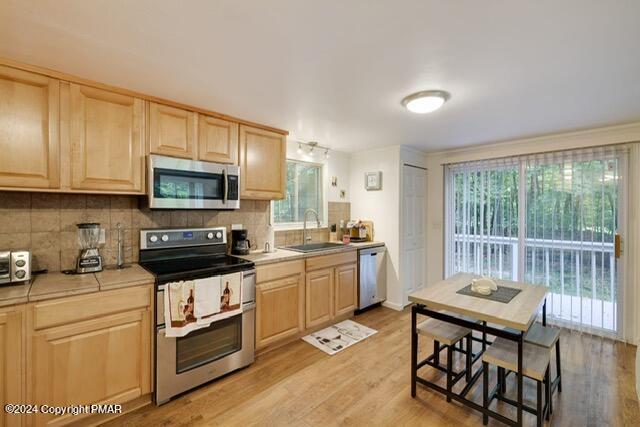 9660 Stony Hollow Drive, Tobyhanna, Pennsylvania image 10