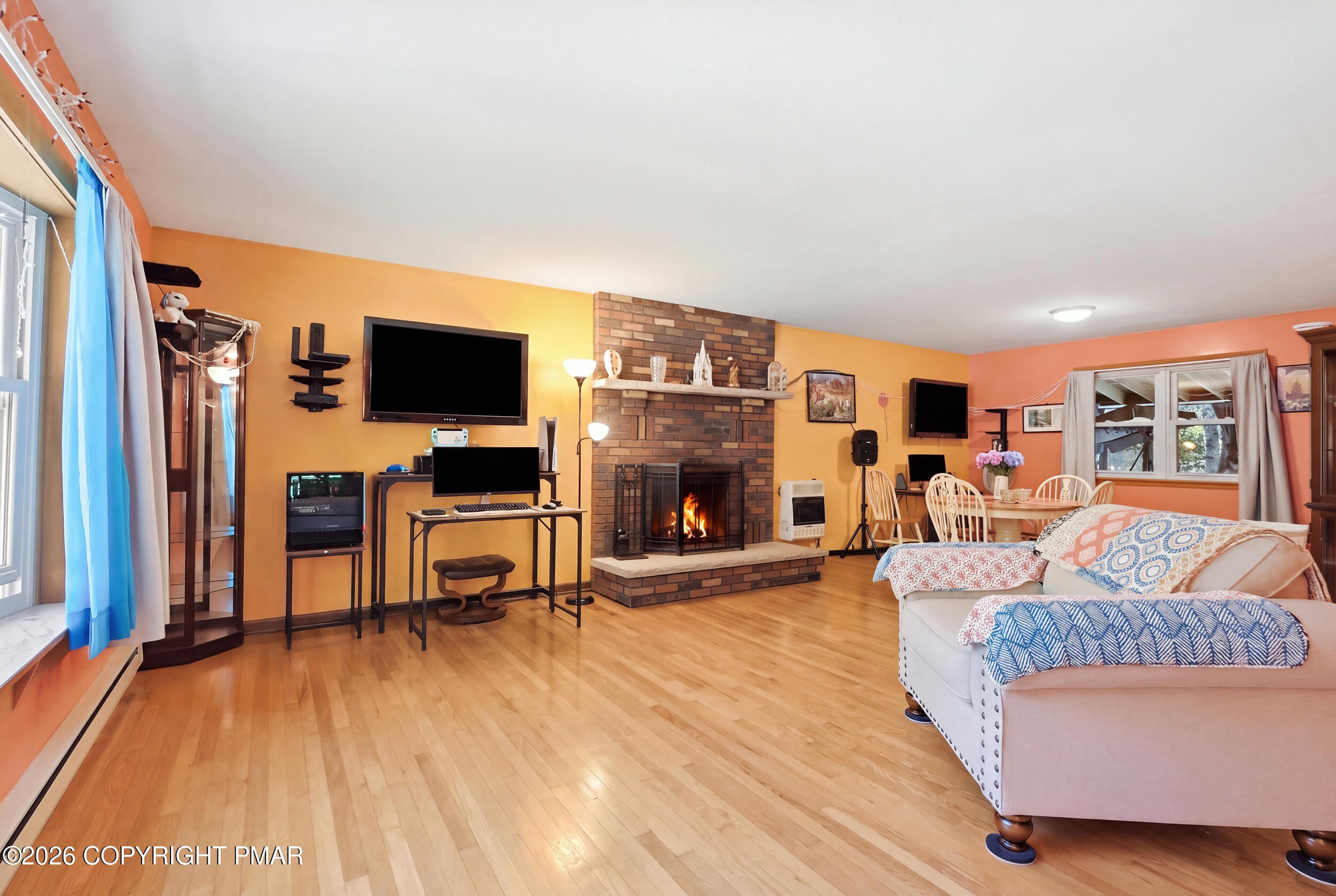 8466 Bumble Bee Way