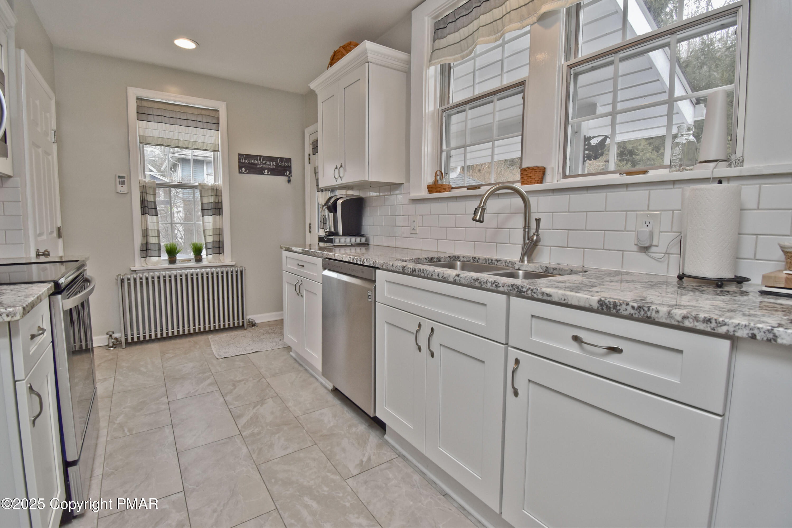 803 W Applegate Avenue, Pen Argyl, Pennsylvania image 4