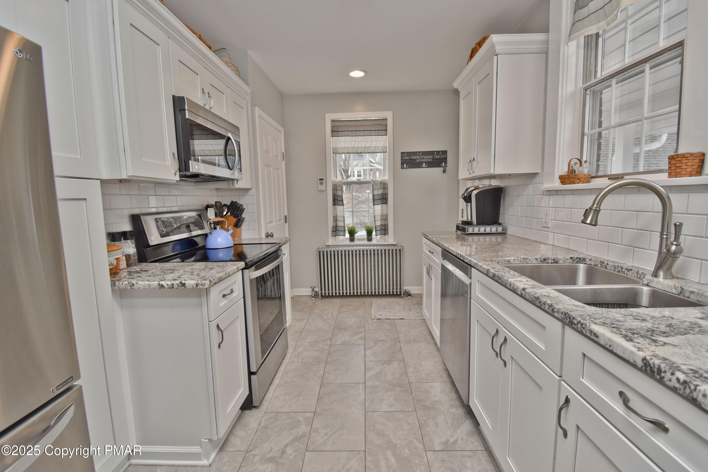 803 W Applegate Avenue, Pen Argyl, Pennsylvania image 3