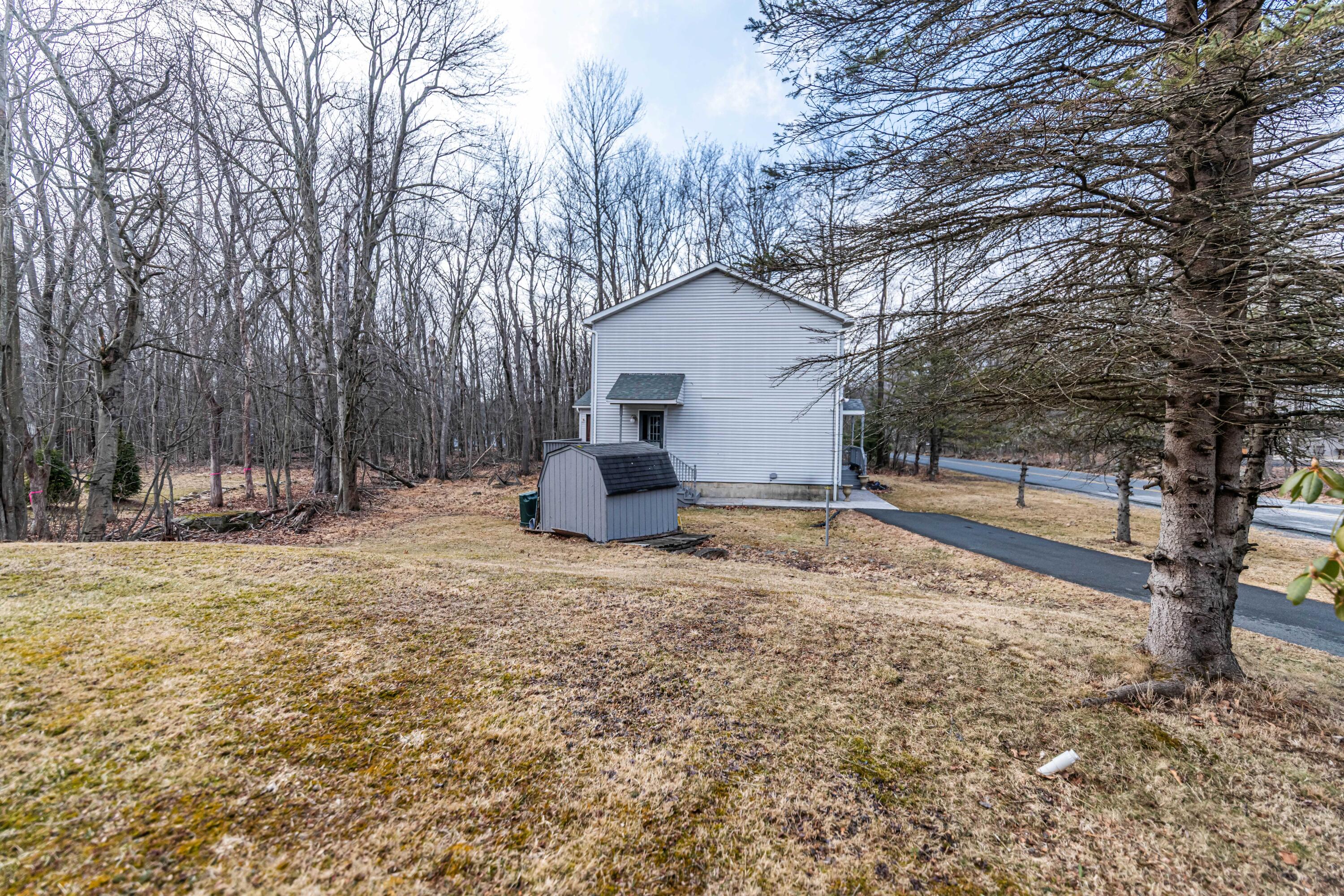 1102 Lehigh Circle, Tobyhanna, Pennsylvania image 3