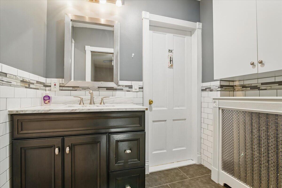 112 E Brown Street, East Stroudsburg, Pennsylvania image 33