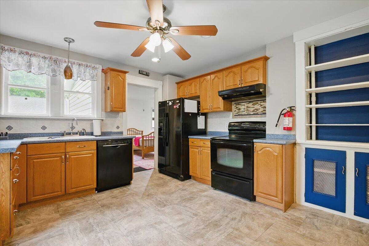 112 E Brown Street, East Stroudsburg, Pennsylvania image 15