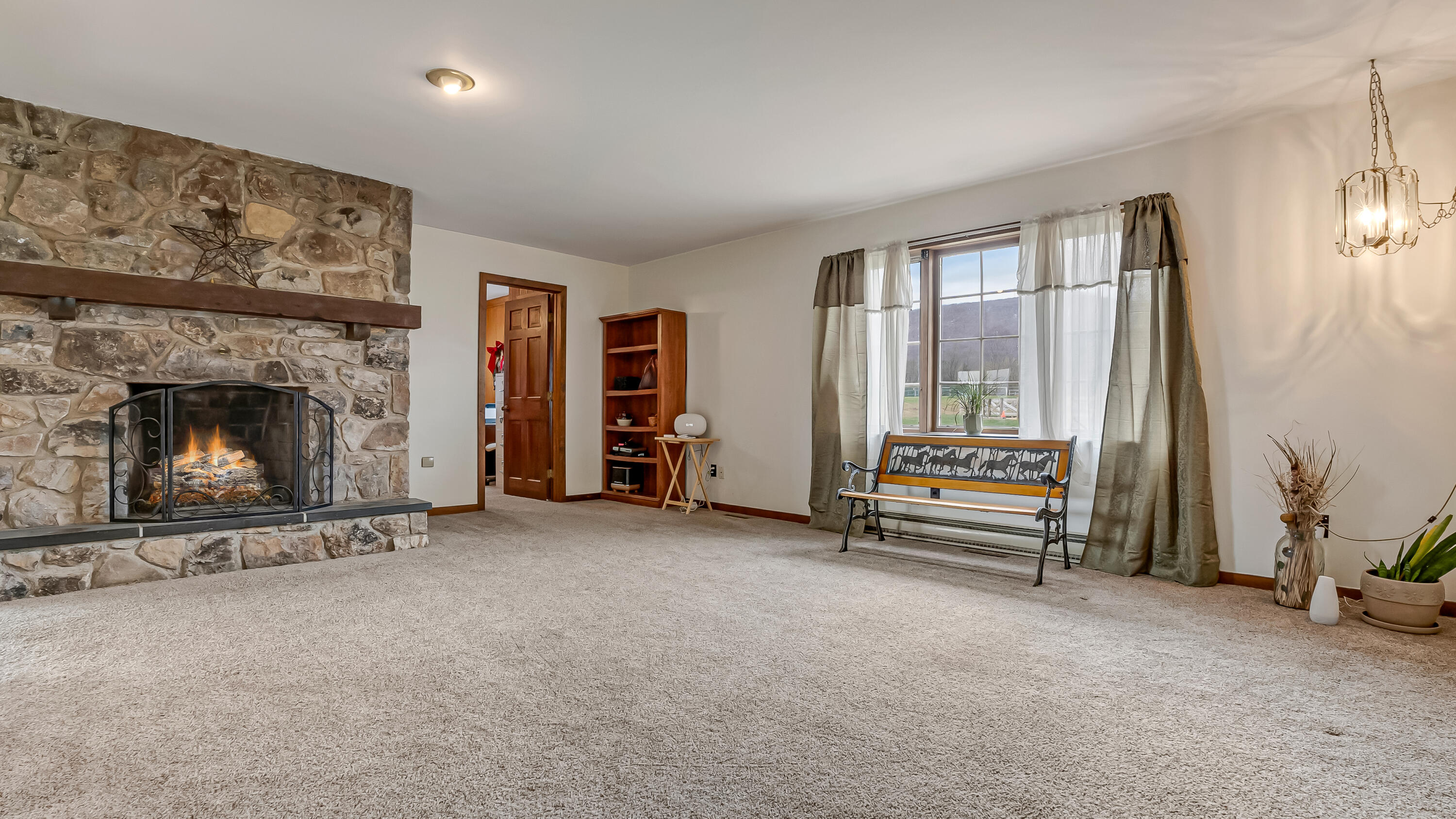 332 Blue Rocks Road, Lenhartsville, Pennsylvania image 15