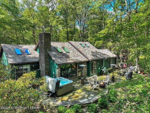 Homes For Sale - 78 Crest Drive<br/> Lake Harmony, PA 18624