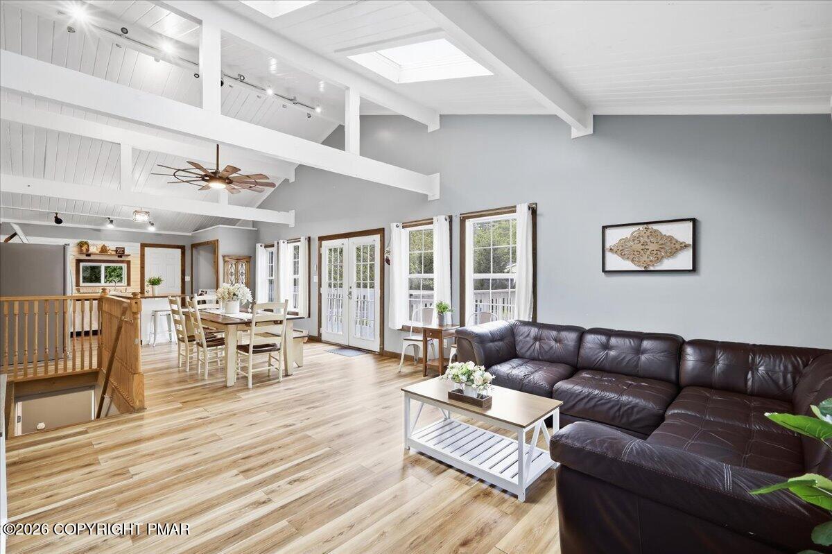 1042 Country Place Drive