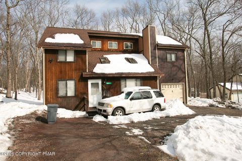 Homes For Sale - 3227 Stonehenge Drive<br/> East Stroudsburg, PA 18301